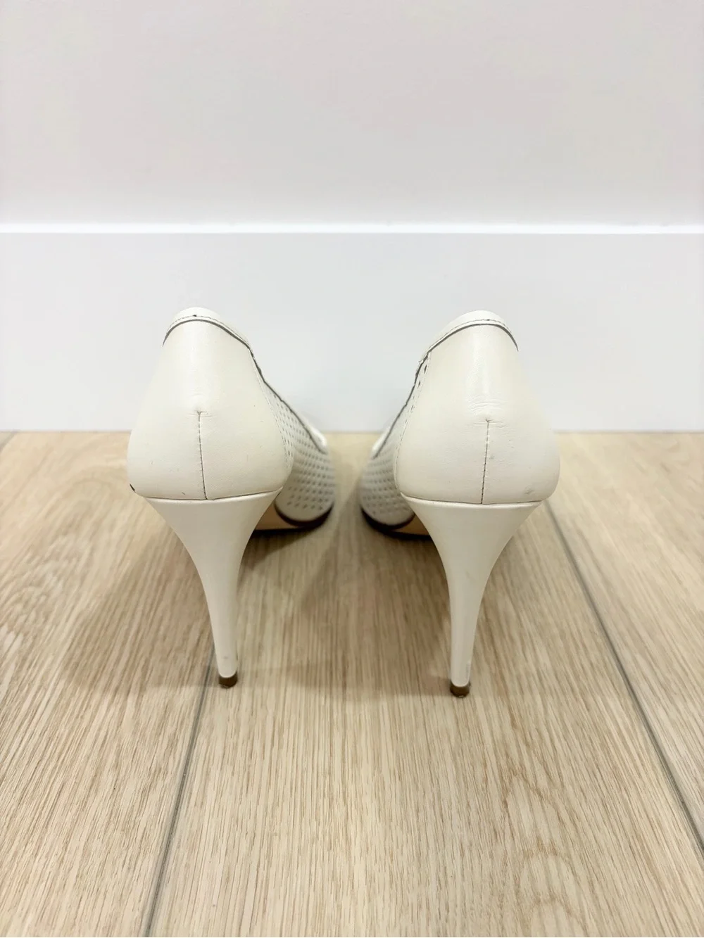 Halogen Cocktail Party Feminine Trendy Women’s White Perforated High Heel Pump